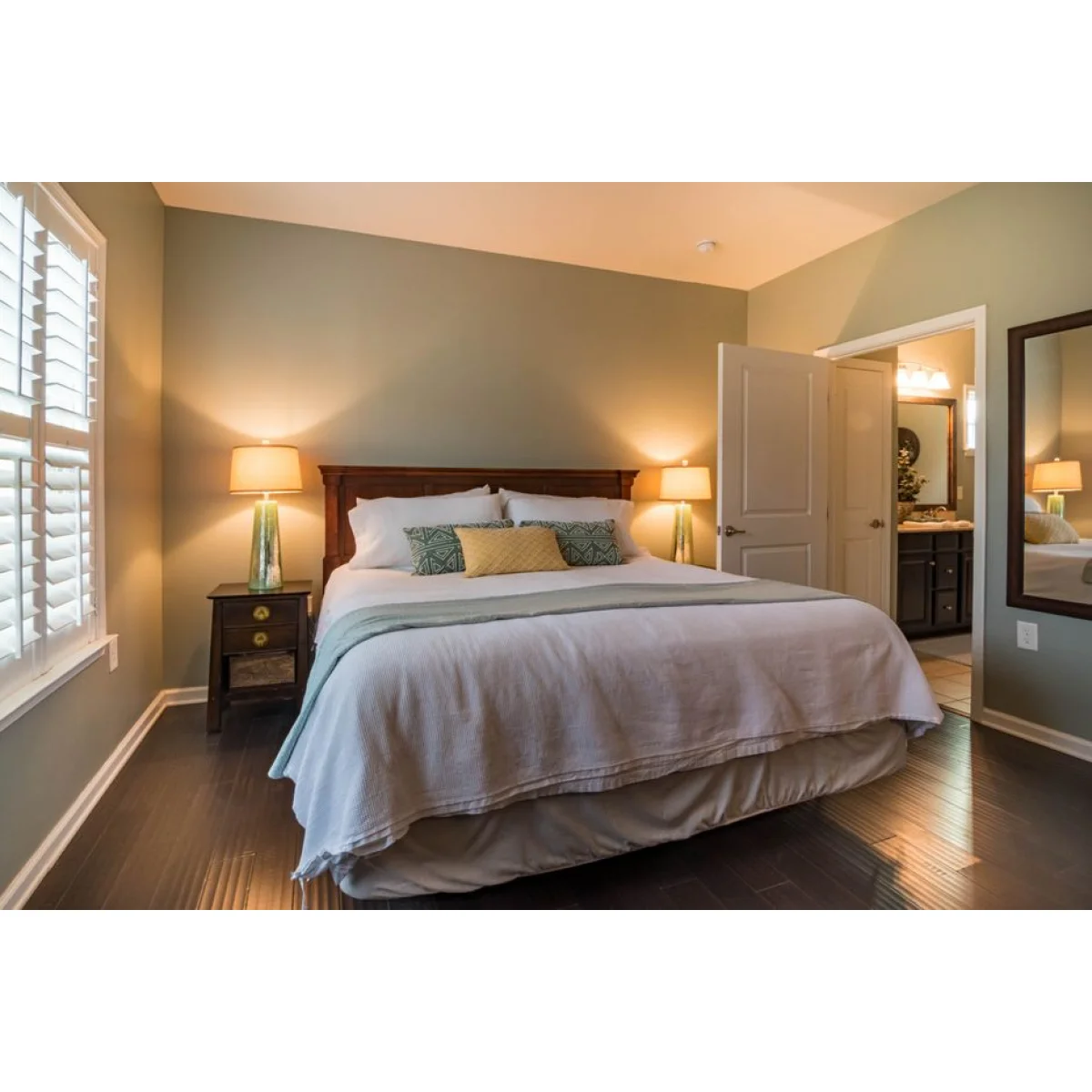 Three-Door Solid Wood Wardrobe
